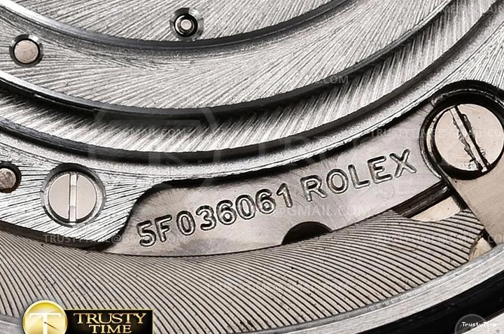 0228 Premium ROLCEL079 – Cellini Date 39mm 896